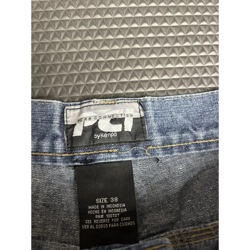 Pear Connection Men's Size 38 Cargo Denim Shorts Medium Wash Jeans
